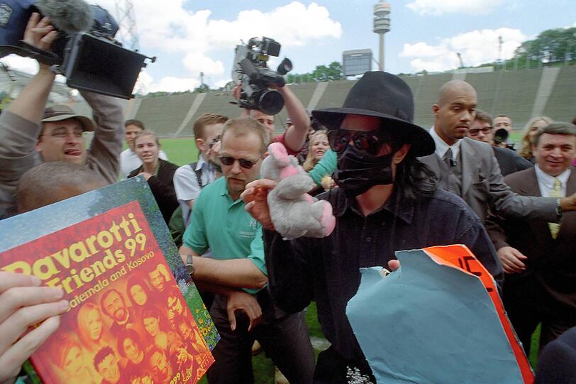 Michael Jackson vor dem Konzert im Münchner Olympiastadion 1999.