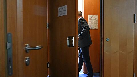 Beratungen hinter verschlossener Tür.