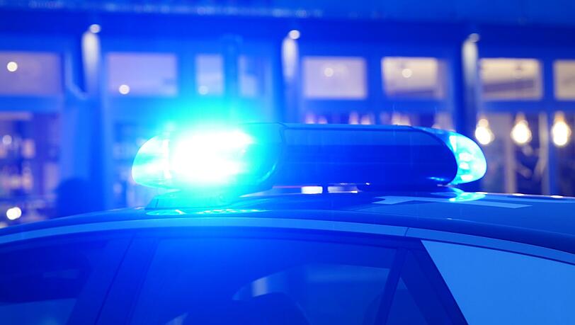 Polizei findet in einem Erlanger Haus ein großes Waffenlager. (Symbolbild)