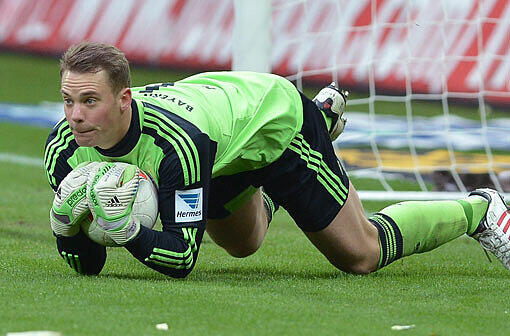 MANUEL NEUER: Note 3. Torschüsse auf Neuers Tor? Fehlanzeige, ging alles vorbei. Zwei Flanken, ein paar Rückpässe, bei einer Ecke zögerlich. Zum 14. Mal zu Null, 2013 noch ohne Gegentor.