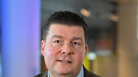 Hamburgs Finanzsenator Andreas Dressel zeigt sich in Potsdam optimistisch.