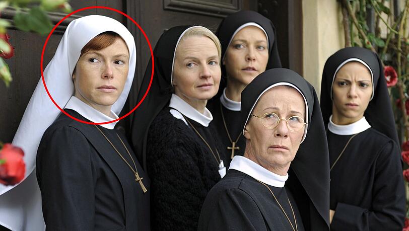 Von 2008 bis 2009 spielte Antje Mönning in der ARD-Serie "Um Himmels Willen" mit. Von 2008 bis 2009 spielte Antje Mönning in der ARD-Serie "Um Himmels Willen" mit.