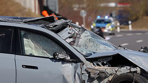 Bei dem Unfall entstand ein hoher Sachschaden.