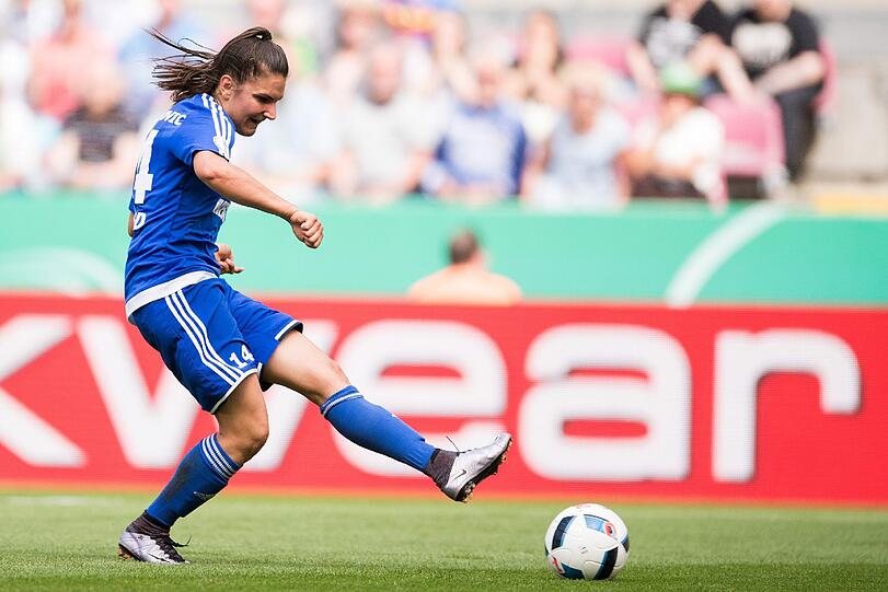 Sands Jovana Damnjanovic trifft zum 1:1-Ausgleich.