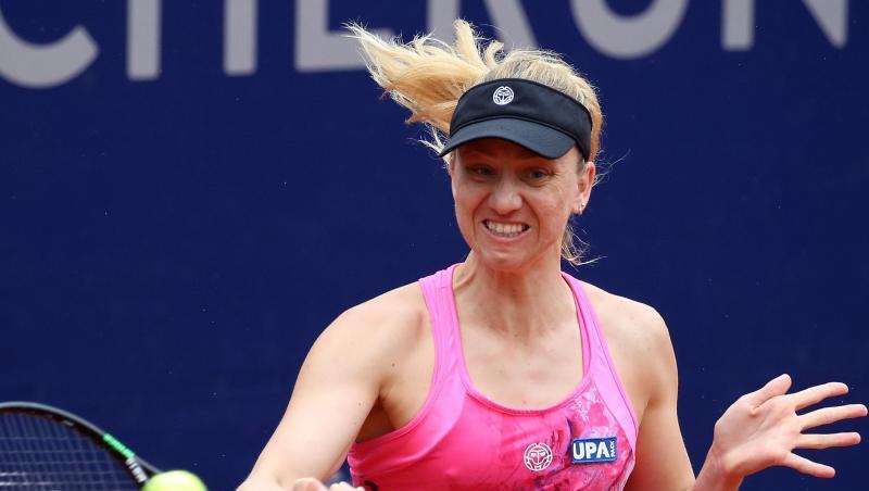 Mona Barthel, Tennisspielerin aus Deutschland, spielt den Ball. Foto: Daniel Karmann Mona Barthel, Tennisspielerin aus Deutschland, spielt den Ball. Foto: Daniel Karmann