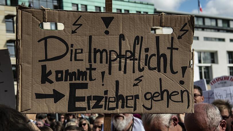 Eine Corona-Impfung ist nicht jedermanns Sache. Eine Branchenimpfpflicht wird wegen der ansteigenden Verbreitung des Deltavirus dennoch diskutiert. Für Landshuter Institutionen, die betroffen wären, wäre Zwang auch der falsche Weg.