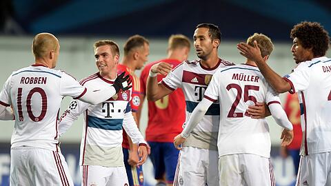 Weiße Weste: Die Bayern entscheiden auch das zweite Gruppenspiel für sich. Der Torjubel nach dem 1:0 durch Thomas Müller