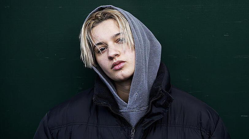 Nicht jeder reagiert positiv auf das Trans-Outing von Rapper Mavi Phoenix