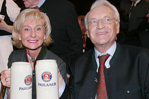 Nicht ohne meine Karin: Edmund Stoiber will nur mit seiner Frau zum Derblecken kommen.
