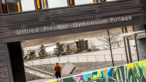 Das Otfried-Preußler-Gymnasium Pullach, benannt nach dem Kinderbuchautor Otfried Preußler, wird umbenannt.