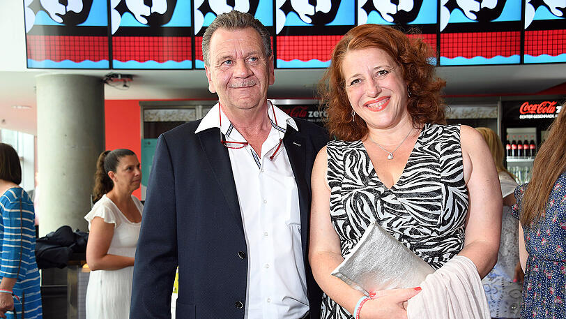 Vor einer Woche strahlten sie noch als Frischverliebte: Luise Kinseher und Franz Kiermaier bei der Eröffnung des Münchner Filmfests.