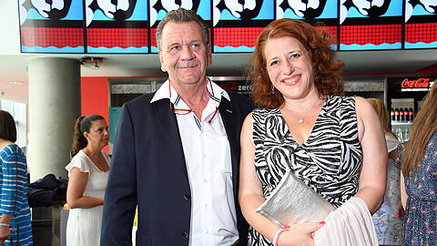 Vor einer Woche strahlten sie noch als Frischverliebte: Luise Kinseher und Franz Kiermaier bei der Eröffnung des Münchner Filmfests.