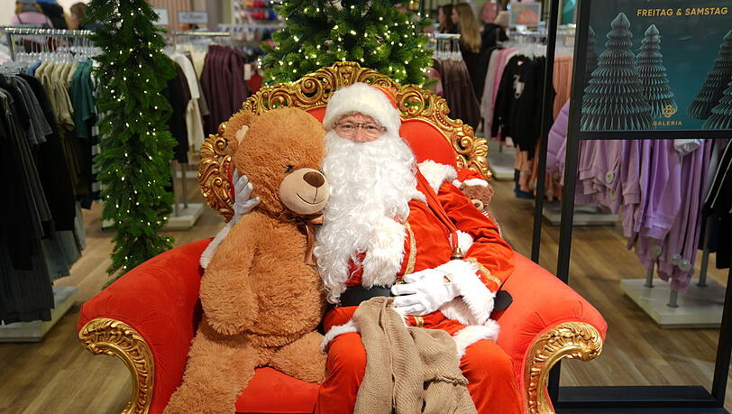Natürlich war auch der Nikolaus am Start am Samstag. Natürlich war auch der Nikolaus am Start am Samstag.