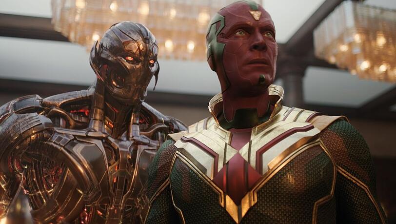 Die beiden Marvel-Figuren Ultron (l.) und Vision kehren in "VisionQuest" zur&uuml;ck.