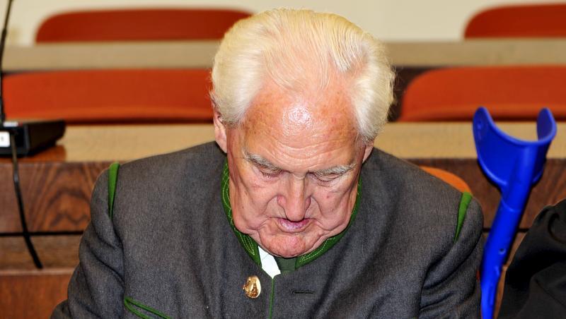 Josef Scheungraber während seines Prozesses im November 2009 Josef Scheungraber während seines Prozesses im November 2009