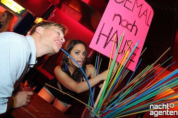 "Party, Eimer, Weiber und&lsquo;n Bier" war das Motto unter dem die Nachtgalerie nicht nur Partygäste eingeladen hat. 
Mehr Bilder gibt's auf www.nachtagenten.de