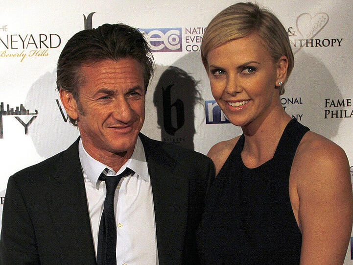 Sean Penn und Charlize Theron machen aus ihrer Beziehung kein Geheimnis mehr