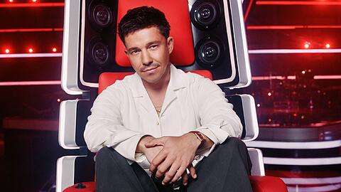 Nico Santos kehrt als Vorjahressieger auf den roten Coaching-Stuhl von "The Voice of Germany" zur&uuml;ck.
