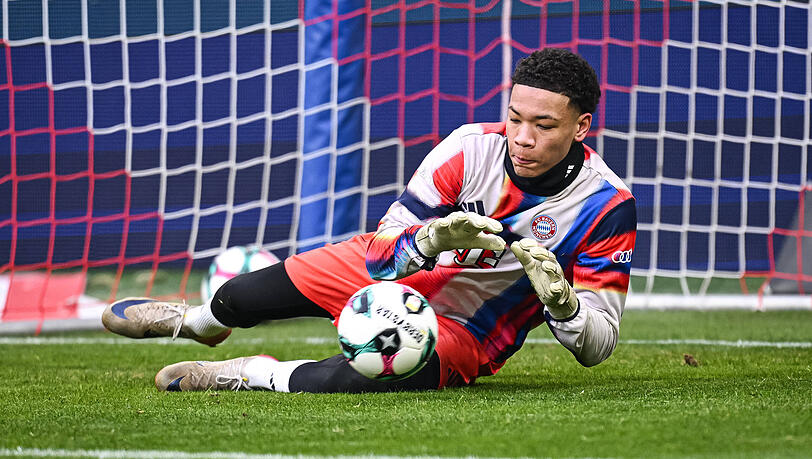Noch ohne Profieinsatz, aber am Mittwoch wom&ouml;glich in der Champions League im Tor: Der 16-j&auml;hrige Leonard Prescott.
