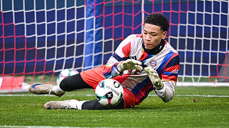 Noch ohne Profieinsatz, aber am Mittwoch wom&ouml;glich in der Champions League im Tor: Der 16-j&auml;hrige Leonard Prescott.