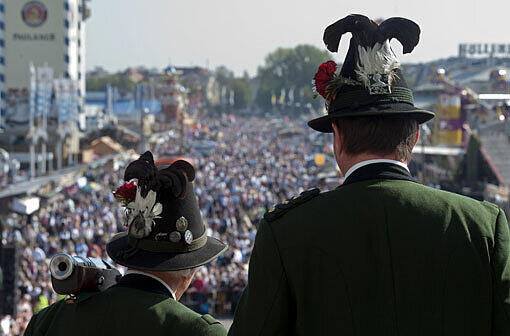 Aus is' - zum Abschluss der Wiesn am Montag gibt es das traditionelle Böllerschießen des Bayerischen Sportzschützenbundes.