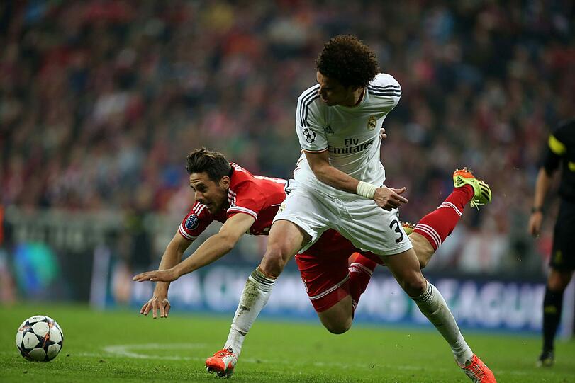 PIZARRO: NOTE 5 - 
Nach 72 Minuten für Müller eingewechselt, da war alles schon vorbei. So spielte er auch.