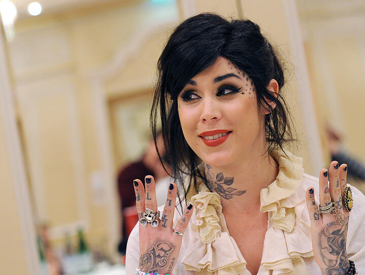 Kat von D hat ihre Leidenschaft zum Beruf gemacht. Sie ist Tattoo-Artist.