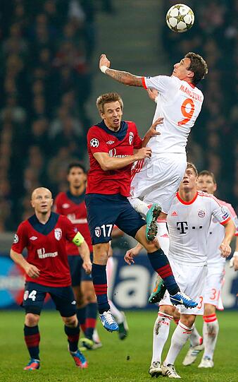 MARIO MANDZUKIC, NOTE 5: Der Mittelstürmer ohne Szene, wenig Ballkontakte, fand nicht ins Spiel. Ohne Torchance.