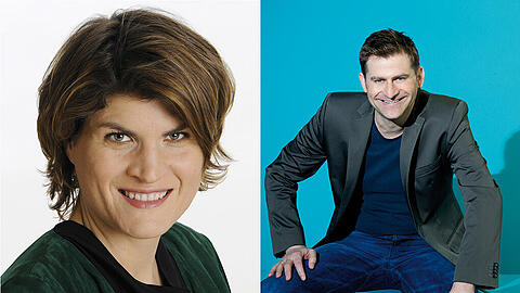 Landtagsabgeordnete Claudia Stamm (l.) und Kabarettist Michael Altinger.