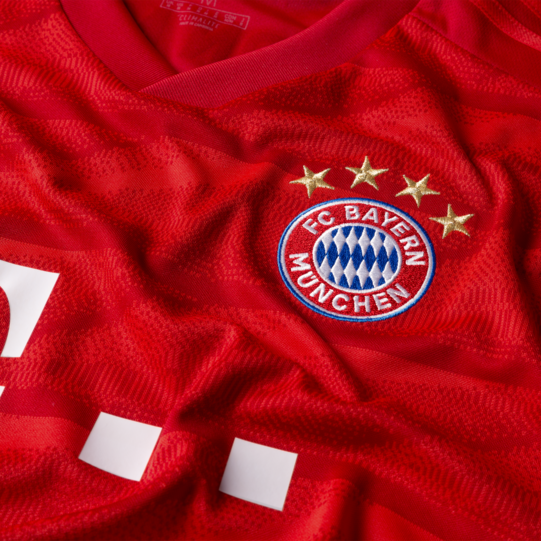Die Klubfarben sind rot und weiß - und genau in diesen Farben werden die Bayern ab der kommenden Saison auflaufen.