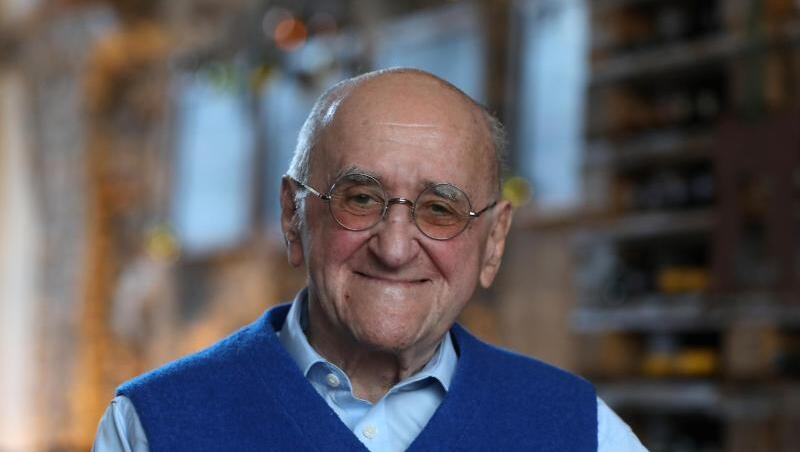 Bei Alfred Biolek gibt es an Heiligabend traditionell Serviettenknödel. Bei Alfred Biolek gibt es an Heiligabend traditionell Serviettenknödel.