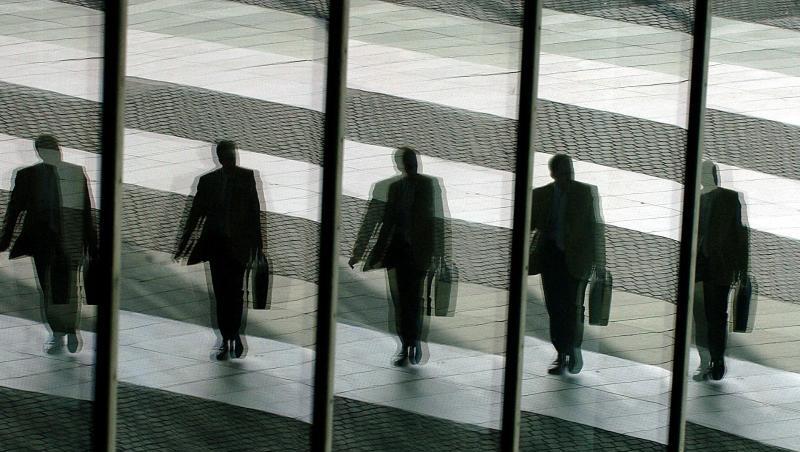 Managergehälter sollen künftig gedeckelt werden - auf eine Summe, die der Aufsichtsrat eines Unternehmens festlegen kann. Managergehälter sollen künftig gedeckelt werden - auf eine Summe, die der Aufsichtsrat eines Unternehmens festlegen kann.