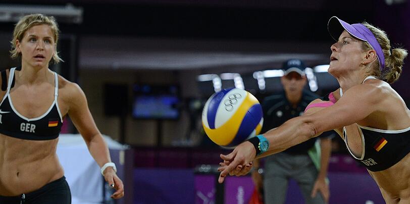 Der Traum von einer Medaille ist für die deutschen Beachvolleyballerinnen leider vorbei. Sara Goller und Laura Ludwig verlieren gegen Brasilien. 

In einem packenden Spiel gegen Brasilien unterlagen sie 0:2 . Hier sind die Fotos zum letzten Auftritt unsere Volleyballerinnen Sara Goller und Laura Ludwig