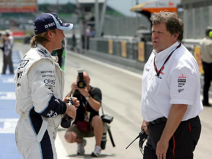 Nico Rosberg (li.) wird nächste Saison wohl mit Mercedes-Motorsportchef Norbert Haug zusammenarbeiten.