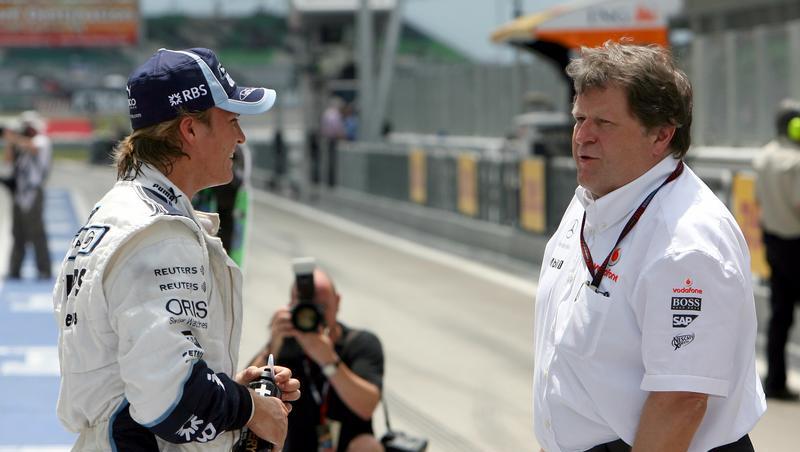 Nico Rosberg (li.) wird nächste Saison wohl mit Mercedes-Motorsportchef Norbert Haug zusammenarbeiten. Nico Rosberg (li.) wird nächste Saison wohl mit Mercedes-Motorsportchef Norbert Haug zusammenarbeiten.