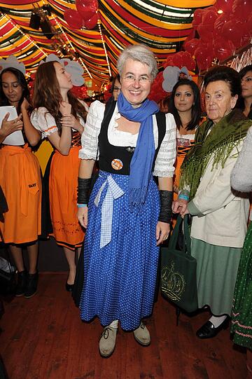 Regine Sixt's Damenwiesn: Die Münchner Lady-Elite trifft sich im Hippdrom. Die Bilder