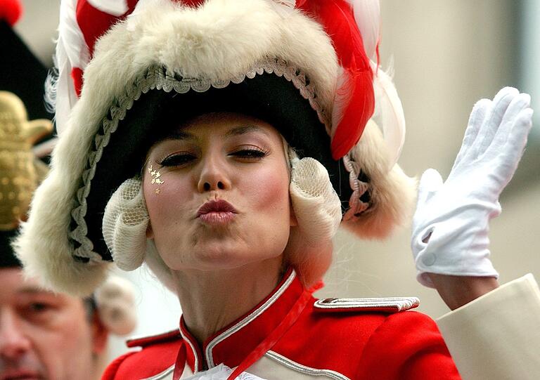 Sie liebt Karneval! Heidi Klum 2003 in Köln.