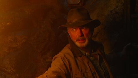 Sam Neill kehrt in "Jurassic World: Ein neues Zeitalter" als Dr. Alan Grant zurück.