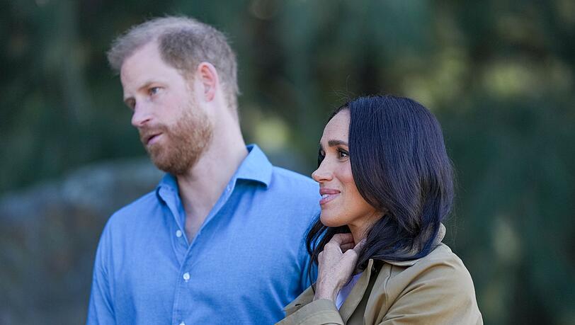 Harry und Meghan, das Herzogspaar von Sussex, kehrte der Königsfamilie Anfang 2020 den Rücken zu. Harry und Meghan, das Herzogspaar von Sussex, kehrte der Königsfamilie Anfang 2020 den Rücken zu.