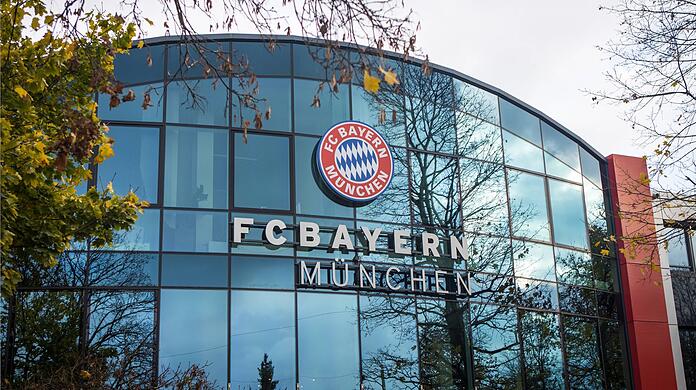 Der FC Bayern trauert um einen seiner langjährigen Jugend-Teambetreuer Herbert Harbich.