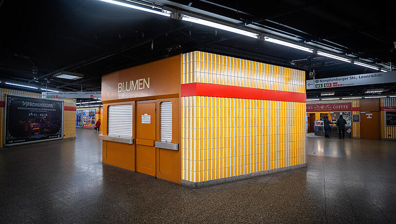 Der Kiosk am Rotkreuzplatz steht leer bzw. wird derzeit nur für ein Kunstprojekt genutzt. Hier könnte der KarmaKiosk enstehen.