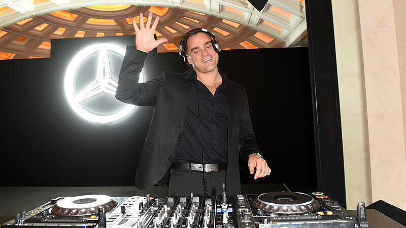 DJ Chris Bekker