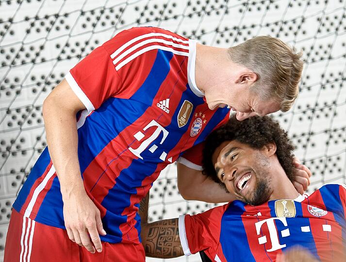 Dürfen wieder im selben Trikot auflaufen: Die WM-Halbfinalisten Dante und Bastian Schweinsteiger.