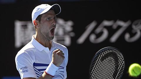 Der Serbe Novak Djokovic setzte sich gegen den Kanadier Denis Shapovalov durch.