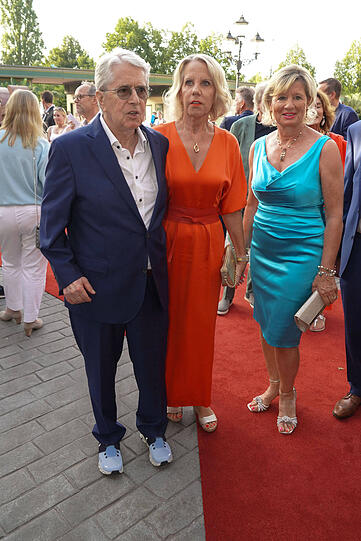 Frank Elstner und seine Frau Britta Gessler mit Mauritia Mack