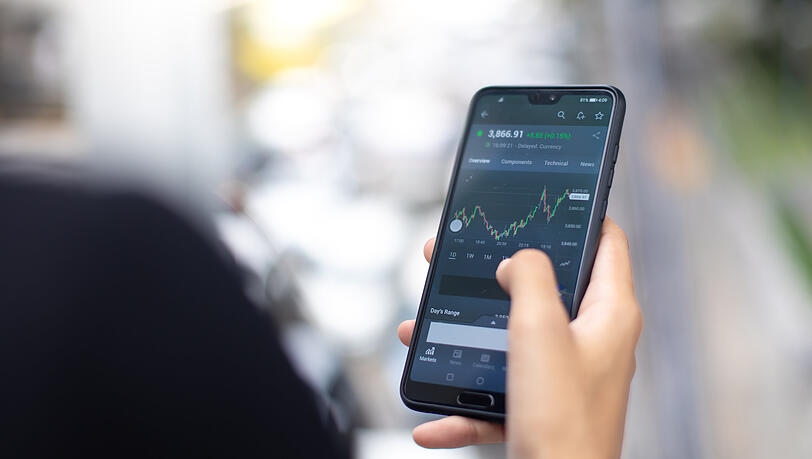 Private Altersvorsorge ist in aller Munde – viele Münchnerinnen und Münchner suchen neue Wege, ihr Geld sinnvoll anzulegen: Antworten liefert Baader Trading, das Handelsangebot der Baader Bank aus Unterschleißheim.