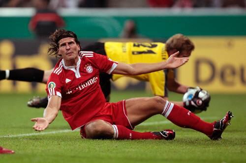 ario Gomez, teuerster Einkauf der FC Bayern-Vereinsgeschichte, hat seinen Trainer und die Fans trotz einiger Torerfolge bislang noch nicht überzeugen können. Zuletzt gab es sogar Pfiffe.
