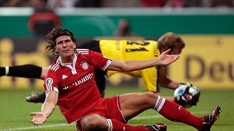 ario Gomez, teuerster Einkauf der FC Bayern-Vereinsgeschichte, hat seinen Trainer und die Fans trotz einiger Torerfolge bislang noch nicht überzeugen können. Zuletzt gab es sogar Pfiffe.