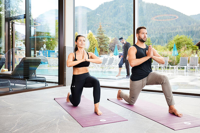 Ein Fitnessraum mit vielen Profi-Trainingsgeräten steht ebenfalls zur Verfügung.