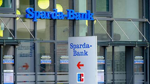 Die Zentrale der Sparda Bank München in der Arnulfstraße. Die Genossenschaft bezeichnet sich selbst als erste Gemeinwohlbank Deutschlands.
